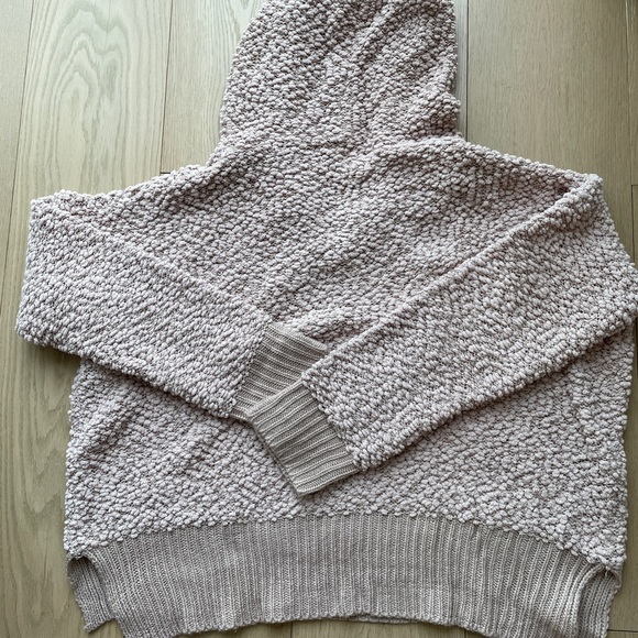 Cozy Hooded Sweater by Polm - Picture 12 of 12